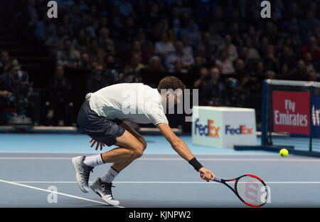 Samedi 18 novembre 2017. Grigor Dimitrov contre Jack Sock lors du match de soirée de demi-finale de Nitto ATP à l'O2, avec Dimitrov gagnant pour entrer en finale. Banque D'Images