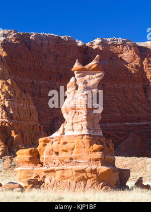 Matin vue du Clown Hopi, une formation de grès Moenave dans l'Adeii Echii Falaises de Coconino county, Arizona. Banque D'Images