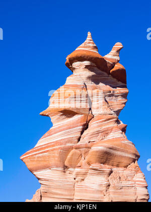 Matin vue du Clown Hopi, une formation de grès Moenave dans l'Adeii Echii Falaises de Coconino county, Arizona. Banque D'Images