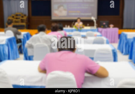 Résumé flou, l'éducation ou d'affaires Salle de conférence ou salle de séminaire. Banque D'Images