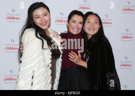 L'hôtel Langham. Londres. uk 24 nov 2017 guest assiste à Londres pour enfants caldwell ladies lunch événement dans le centre de Londres., stars du monde de la télévision, de la musique et le théâtre arrive à l'hôtel Langham à participer à l'assemblée 'ladies lunch event' qui a permis de recueillir des fonds essentiels pour les enfants caudwell - un organisme de bienfaisance qui fournit l'évolution de la vie pratique et un soutien affectif aux enfants handicapés à travers le Royaume-Uni. crédit : dinendra haria/Alamy live news Banque D'Images