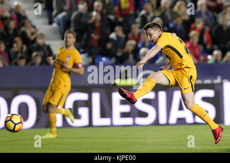 Valence, Espagne. 25Th nov, 2017. Kevin gameiro de l'Atletico de Madrid au cours de l'espagnol la liga match entre levante ud vs at. de Madrid au stade ciutat de Valencia le 25 novembre 2017. crédit : gtres información más comuniación sur ligne, s.l./Alamy live news Banque D'Images