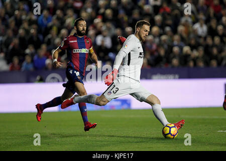 Valence, Espagne. 25Th nov, 2017. jan oblak de l'Atletico de Madrid au cours de l'espagnol la liga match entre levante ud vs at. de Madrid au stade ciutat de Valencia le 25 novembre 2017. crédit : gtres información más comuniación sur ligne, s.l./Alamy live news Banque D'Images