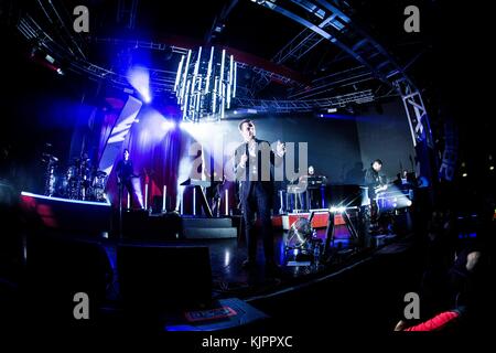 Milan, Italie. 28 nov, 2017 28 novembre 2017. milan fait mal en concert à fabrique crédit : Roberto finizio/Alamy live news Banque D'Images