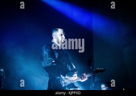 Milan, Italie. 28 nov, 2017 28 novembre 2017. milan fait mal en concert à fabrique crédit : Roberto finizio/Alamy live news Banque D'Images