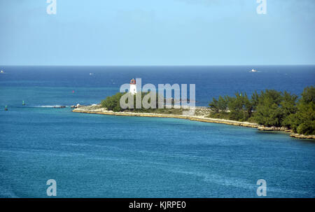 Phare sur le littoral de la France dans les Caraïbes Banque D'Images