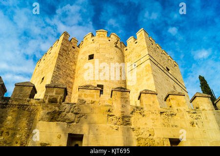 Calahorra Tower, 12ème. siècle, Cordoue, Andalousie, Espagne Banque D'Images