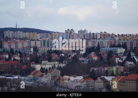 Pilsen, République tchèque - 14.01.2017 : haute en couleurs s'élève à Plzen Banque D'Images