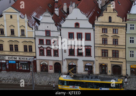Pilsen, République tchèque - 14.01.2017 : le tramway sur la place principale de Plzen Banque D'Images