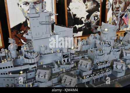 Minneapolis, Minnesota, USA. 25 novembre, 2017. Un détail du cuirassé USS Missouri recréé entièrement de briques LEGO par Daniel Siskind, sur l'affichage à l'Expo de ventilateur LEGO à Minneapolis, Minnesota. Copyright Gina Kelly/Alamy Live News Banque D'Images