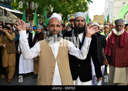 Athènes, Grèce, le 26 novembre, 2017. pakistanais vivant en Grèce célèbrent la naissance du prophète Mohammed à Athènes, Grèce. crédit : nicolas koutsokostas/Alamy live news. Banque D'Images