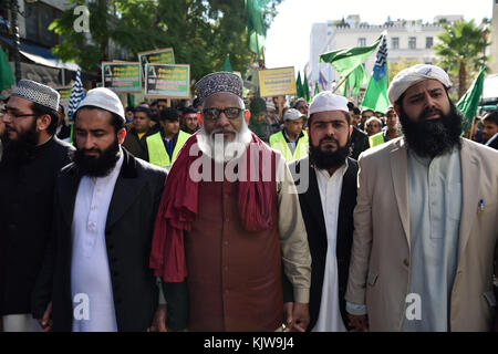 Athènes, Grèce, le 26 novembre, 2017. pakistanais vivant en Grèce célèbrent la naissance du prophète Mohammed à Athènes, Grèce. crédit : nicolas koutsokostas/Alamy live news. Banque D'Images