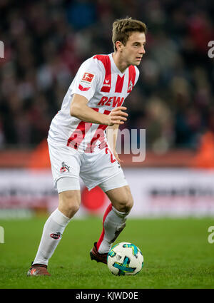 Cologne, Allemagne. 26 novembre 2017. Lukas Kluenter de Cologne en action lors du match de football allemand Bundesliga entre 1. FC Cologne et Hertha BSC à Cologne, Allemagne, 26 novembre 2017. · PAS DE SERVICE DE FIL · crédit : Thomas Eisenhuth/dpa-Zentralbild/ZB/dpa/Alamy Live News Banque D'Images