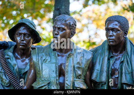 Détail des trois soldats (les trois militaires) de la statue, la Vietnam Veterans Memorial, le National Mall, Washington, D.C., États-Unis d'Amérique, USA. Banque D'Images