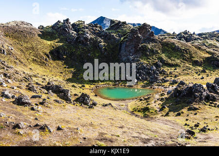 Voyager en Islande - Green Lake dans la région de fjallabak landmannalaugar dans la réserve naturelle des hautes terres d'Islande en septembre Banque D'Images