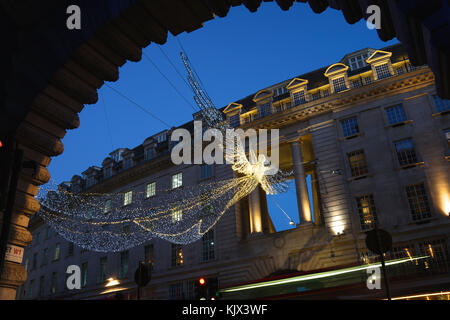 Les lumières de Noël sur Regent Street, Londres Banque D'Images