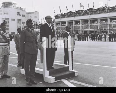 Idi Amin Levi Eshkol Entebbe 1966 06 12 Banque D'Images