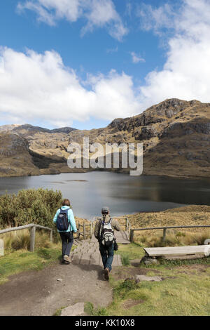 Parc National El Cajas Équateur - un guide touristique et de randonnée pédestre dans le Parc National de Cajas, Cuenca, Équateur Amérique du Sud Banque D'Images