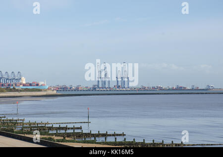 Voir d'felxistowe promenade de l'avenue Dovercourt Banque D'Images