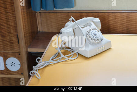 Téléphone rétro dans un train aux Pays-Bas Banque D'Images