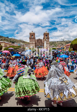 Fiesta de la Virgen de la Candelaria, place principale, Puno, Pérou Banque D'Images