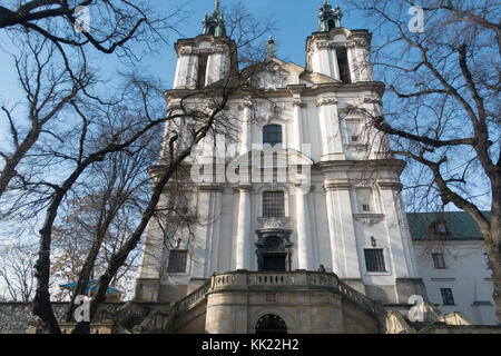 L'église Saint-Stanislas a été construit dans le style gothique au 15ème siècle. Saint Stanisław de Szczepanów, fut décapité ici sur l'ordre du roi Bolesła Banque D'Images