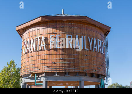 Santa Fe, NM - 13 octobre : gare de Santa Fe Water tower le 13 octobre 2017 Banque D'Images