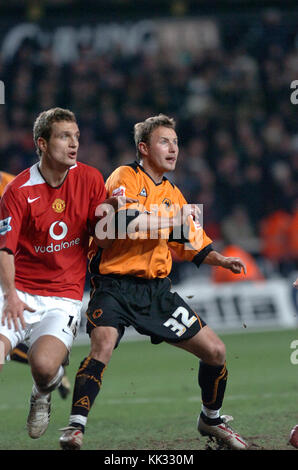 Joueur de Tomasz Frankowski et Nemanja Vidic Wolverhampton Wanderers v Manchester United 29 Janvier 2006 Banque D'Images