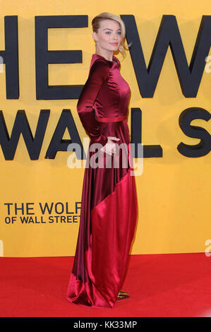 Margot Robbie occupe le loup de Wall Street UK premiere at Odeon Leicester Square à Londres. 9 janvier 2014 © Paul Treadway Banque D'Images