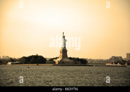 Statue de la liberté en sépia. ville de ny, l'Amérique Banque D'Images