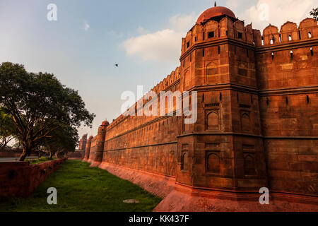 Le FORT ROUGE au crépuscule - NEW DELHI, INDE Banque D'Images