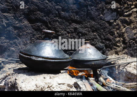 Tajine marocain en préparation Banque D'Images