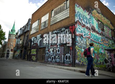 Les murs de Montréal - 23/05/2012 - - les murs de Montréal - Graffiti dans la ville de Montréal, paysage urbain - Sylvain Leser / le Pictorium Banque D'Images