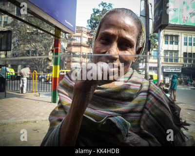 Kolkata's begger - 09/01/2010 - - kolkata's begger - Plaie de mendiant à la fenêtre d'un taxi - sylvain leser / le pictorium Banque D'Images