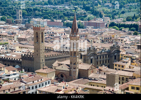 Palazzo del Bargello et Badia Fiorentina dans le centre historique de Florence dans la liste du patrimoine mondial par l'UNESCO. Florence, Toscane, Italie. 29 août 2017 © Woj Banque D'Images