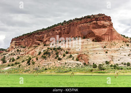 Les formations rocheuses le long de la Johnson Canyon Road dans l'Utah, USA. Banque D'Images