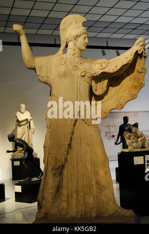 Statue d'Athéna promakhos. Troisième trimestre le 1er siècle av. du marbre. tablinum. La villa des Papyri, Herculanum. Musée national d'archéologie. naples. L'Italie. Banque D'Images
