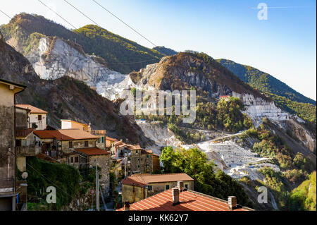 Europe. Italie. Toscane. Carrara. Les carrières de marbre blanc autour du village de Colonnata Banque D'Images