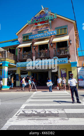 Waterfront et le centre-ville de Georgetown sur Grand Cayman dans les îles Caïmans. Banque D'Images