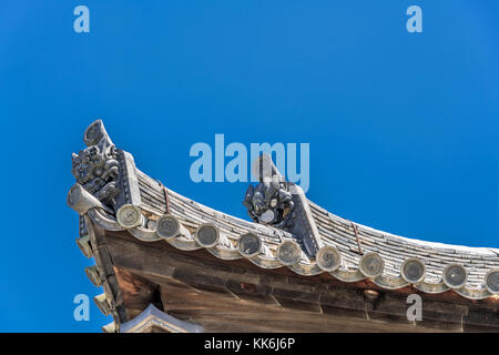 Onigawara ogre-face (tile), Toribusuma Sumigawara détails de toiture et Tokondo Hall at Temple Kofuku-ji. Situé dans le district de Noborioji, Nara, Japon Banque D'Images