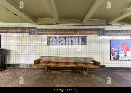 New York City - 2 novembre 2016 : la station de métro de la 7e avenue à Brooklyn, New York city le long de Flatbush Avenue. Banque D'Images