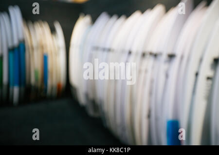 Ensemble de nouvelles planches de surf blanc Banque D'Images