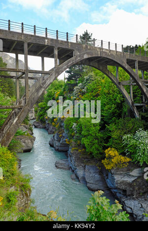 Edith Cavell est un pont de 47,8 mètres de haut pont sur la Shotover river dans la région de l'Otago dans l'île du sud de la Nouvelle-Zélande Banque D'Images