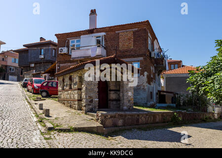 Chapelle de Saint Constantin le Grand et Sainte Hélène de Constantinople d'une ancienne ville balnéaire sur la mer Noire Côte bulgare de la mer Noire. Banque D'Images