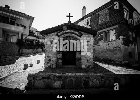 Chapelle de Saint Constantin le Grand et Sainte Hélène de Constantinople d'une ancienne ville balnéaire sur la mer Noire Côte bulgare de la mer Noire. Banque D'Images
