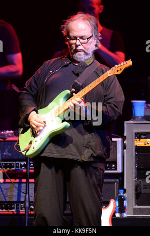 Bethel, New York - 09 juillet : walter Becker et Donald fagen de Steely Dan effectuer à Bethel woods art center le 24 mai 2015 à Bethel, New York. Personnes : walter becker t Banque D'Images