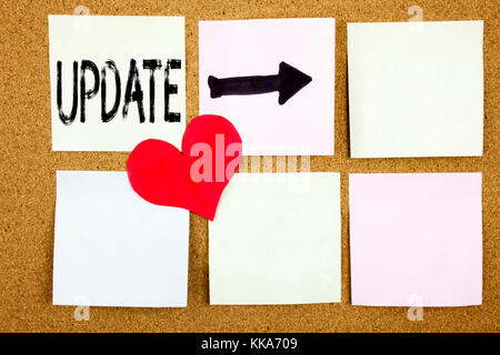 Conceptuel écriture manuscrite légende inspiration montrant le concept de mise à jour pour l'éducation étude de la connaissance du texte et l'amour écrit sur fond de bois, remi Banque D'Images