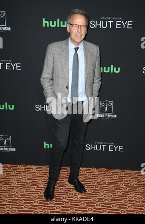 Hollywood, Californie, États-Unis. 28 novembre 2017. 28 novembre 2017 - Hollywood, Californie - Mark Johnson. Première de 'Shut Eye' saison 2 de Hulu. Crédit photo : F. Sadou/Admedia Banque D'Images