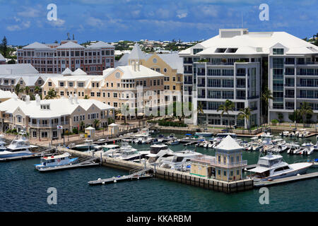 Front de mer sur Pitt's Bay, Hamilton City, Pembroke Parish, Bermudes, Atlantique, Amérique centrale Banque D'Images