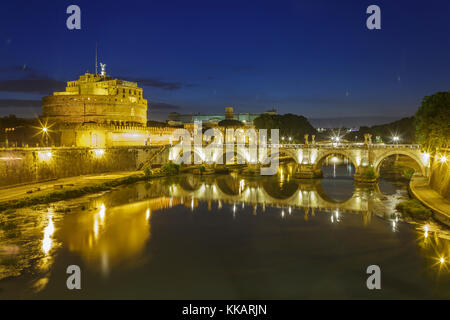 Castel Sant Angelo et Ponte Sant Angelo, Patrimoine mondial de l'UNESCO, Rome, Latium, Italie, Europe Banque D'Images